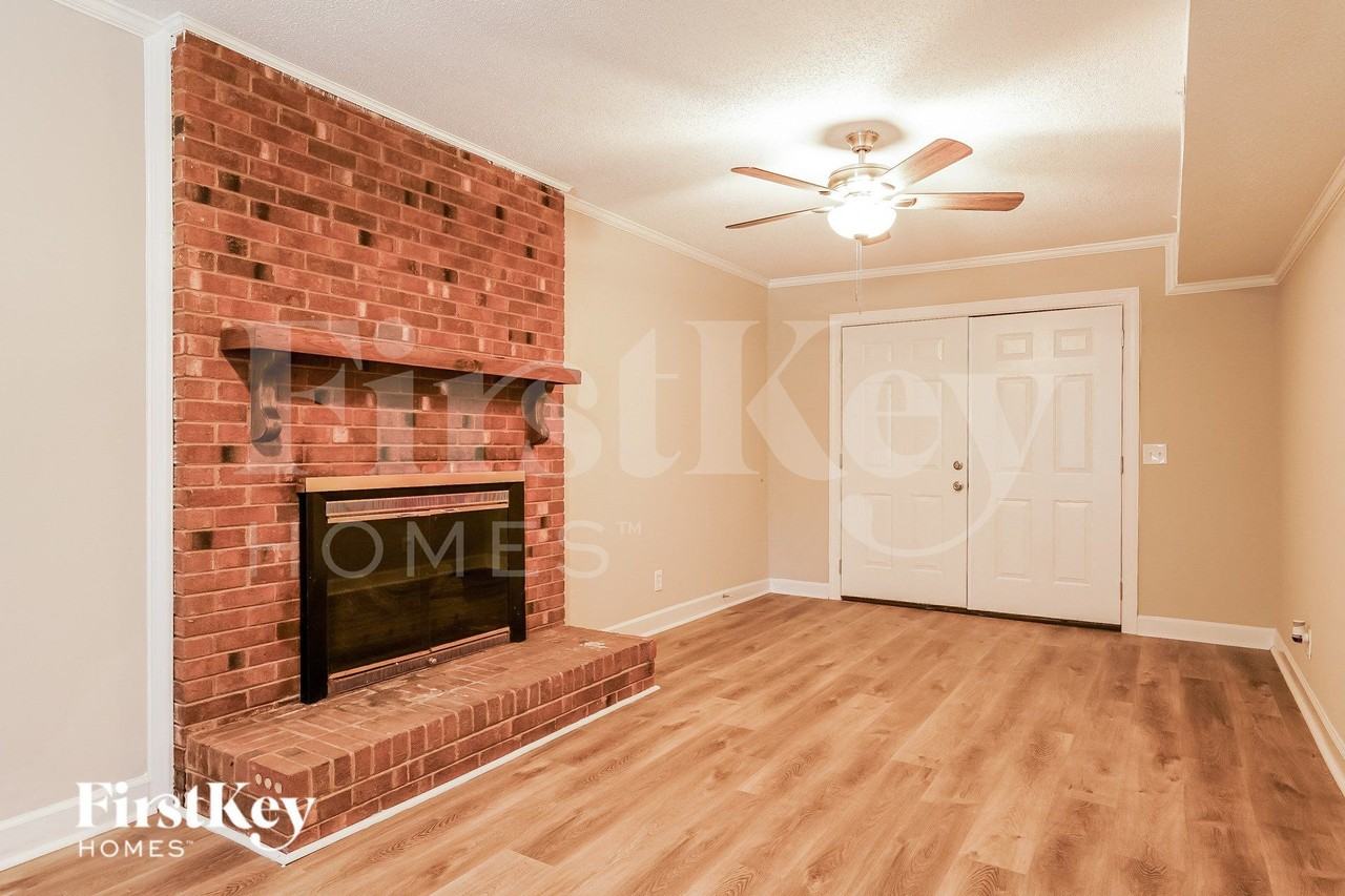 103 Ware Ct - Photo 4 of 15