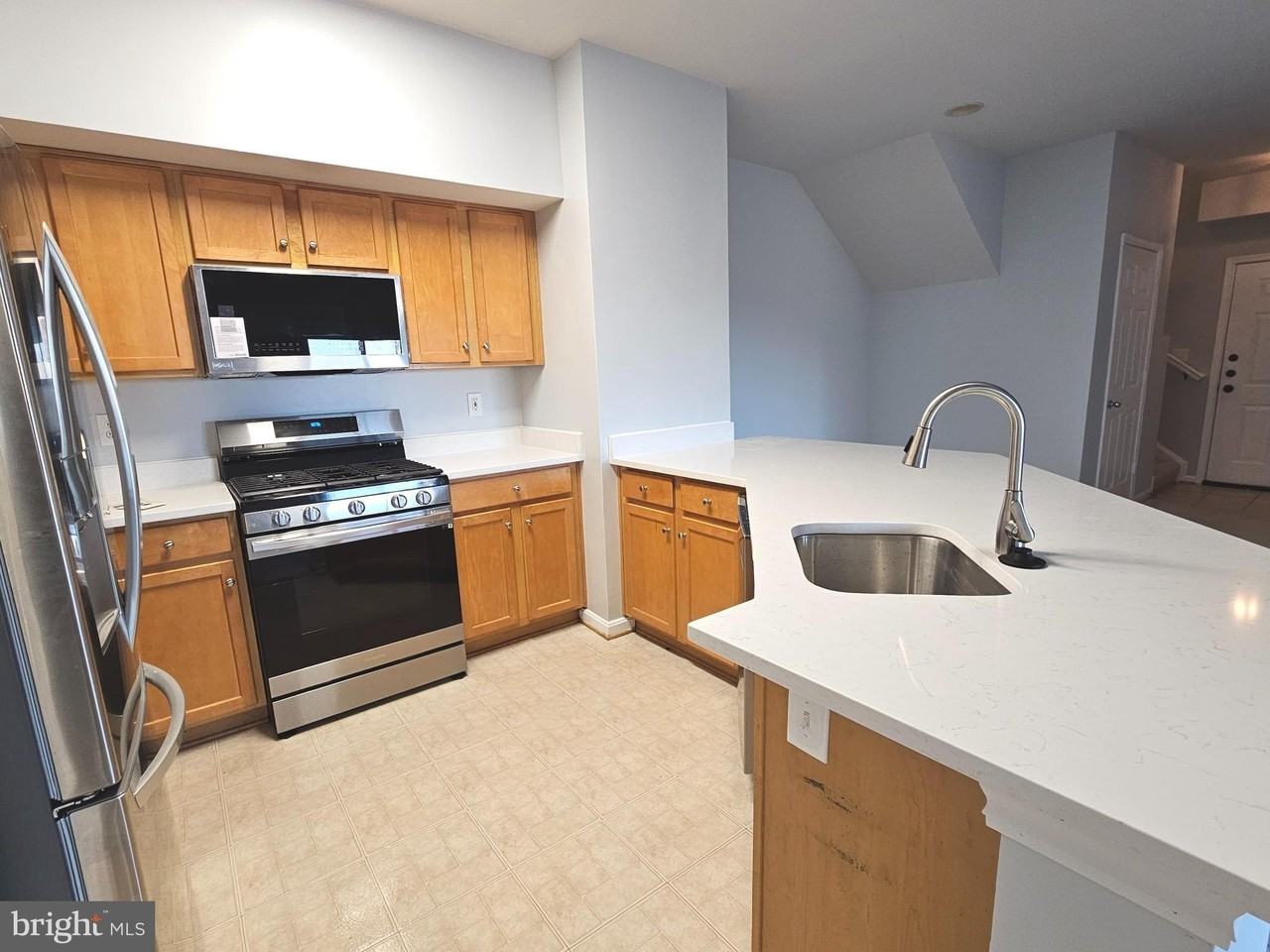 13377 Connor Dr Apt M - Photo 6 of 27