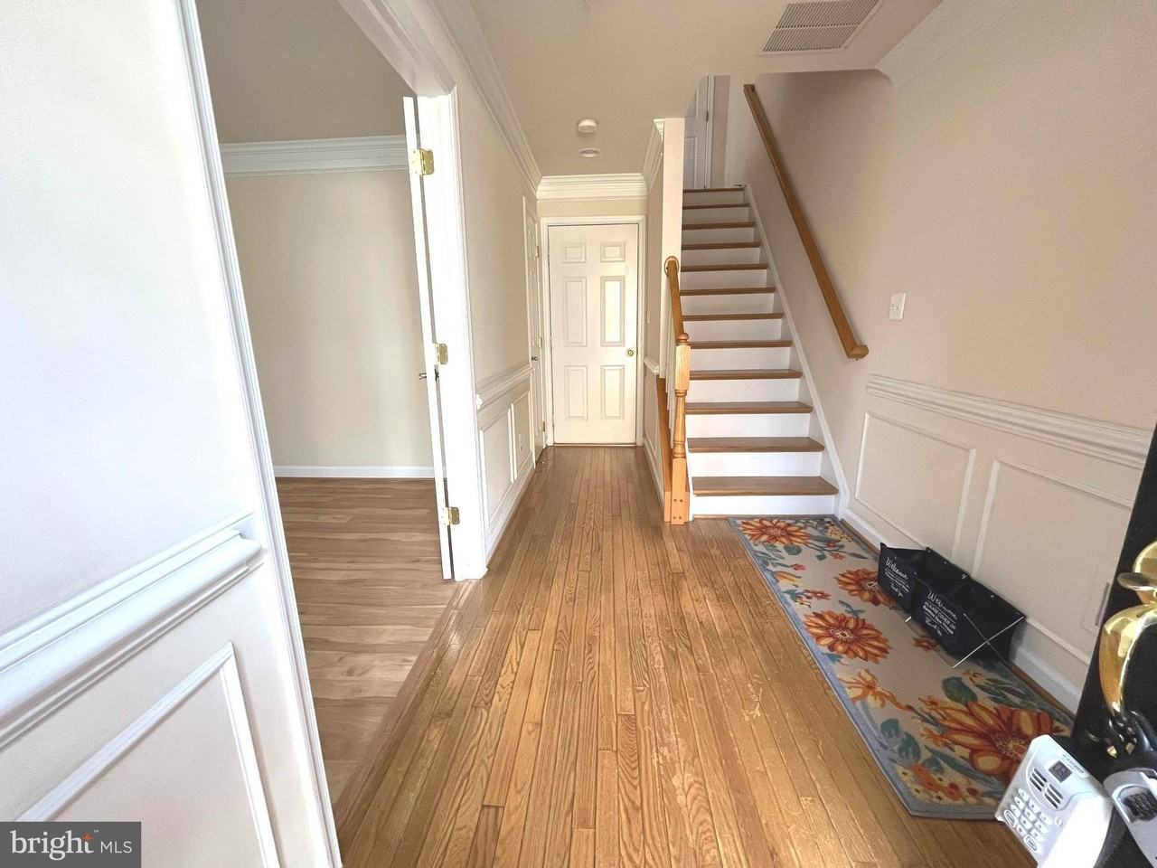 1601 Leeds Castle Dr - Photo 2 of 18