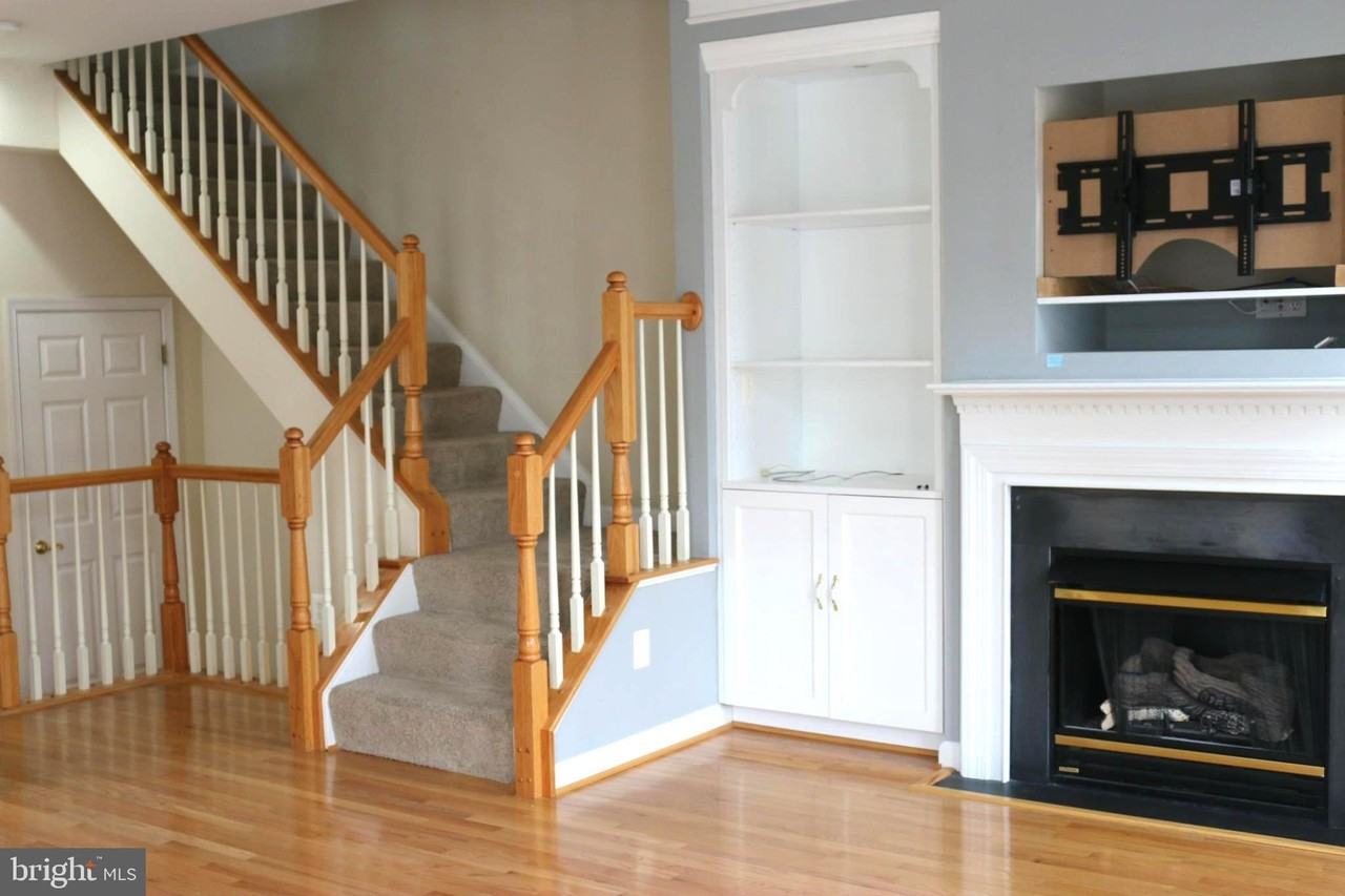 1601 Leeds Castle Dr - Photo 6 of 18