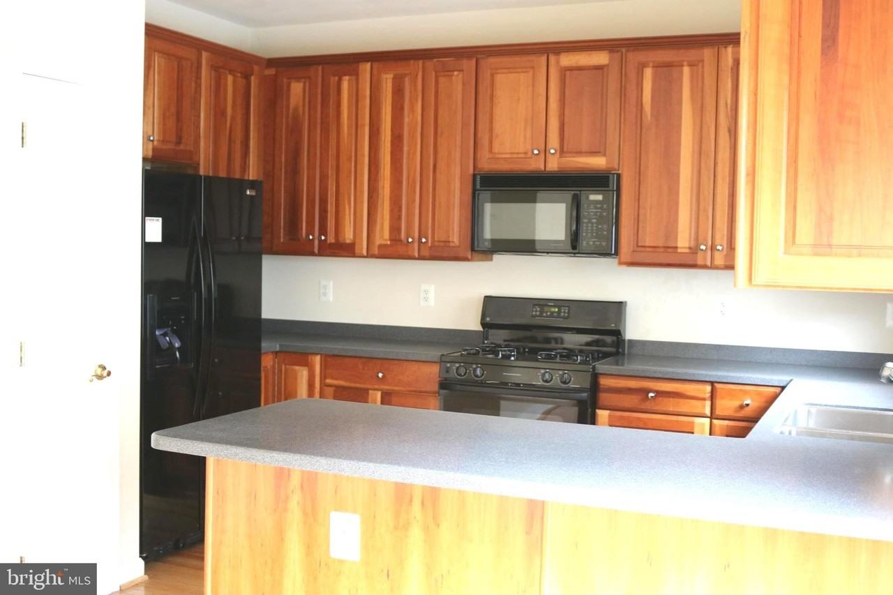 1601 Leeds Castle Dr - Photo 7 of 18