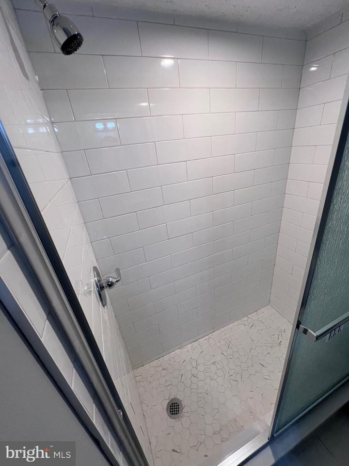 307 BRETHOUR Court unit: Basement - Photo 7 of 11