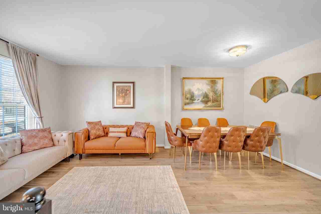 6340 Cullen Pl - Photo 5 of 43