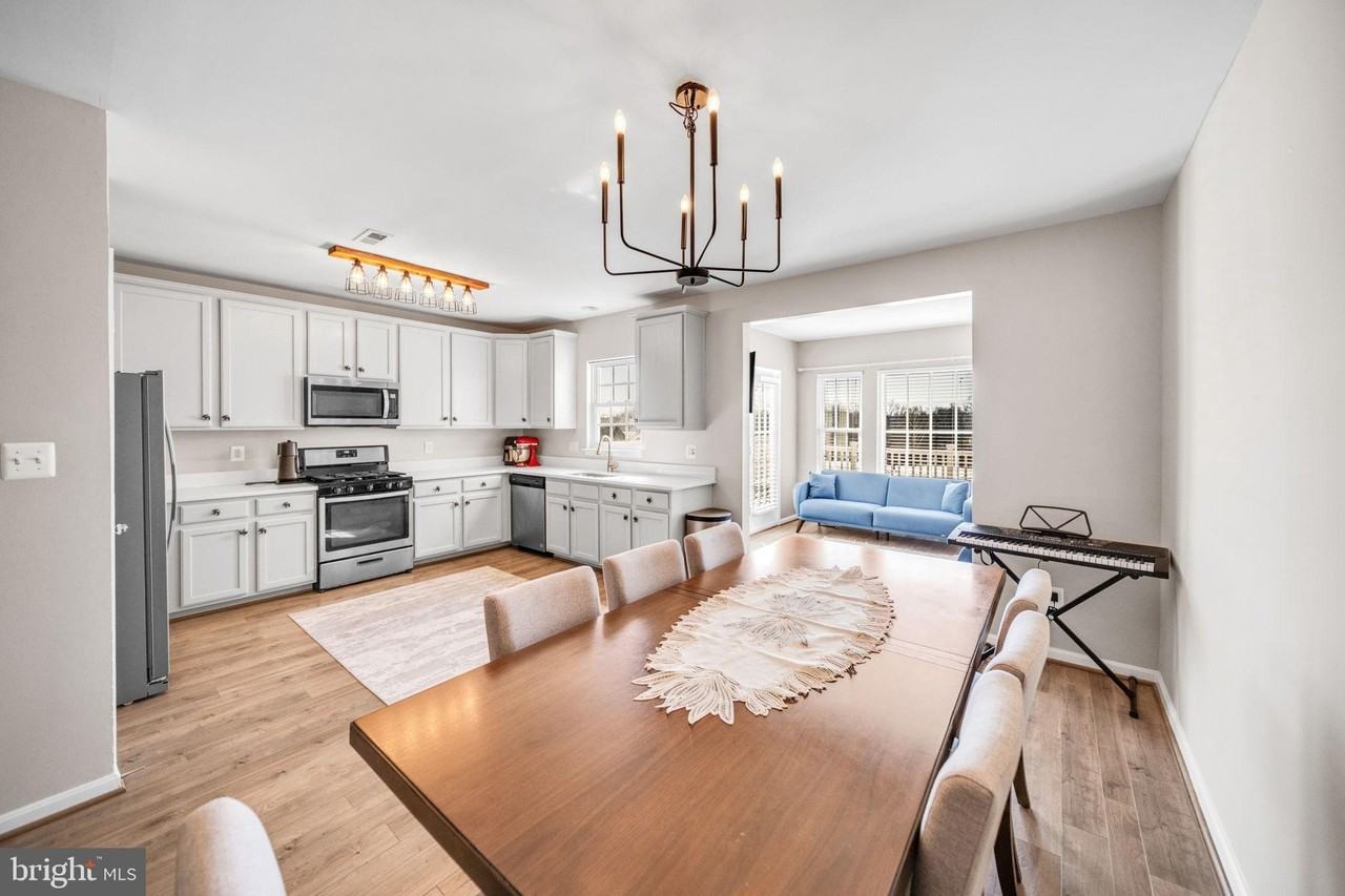 6340 Cullen Pl - Photo 6 of 43