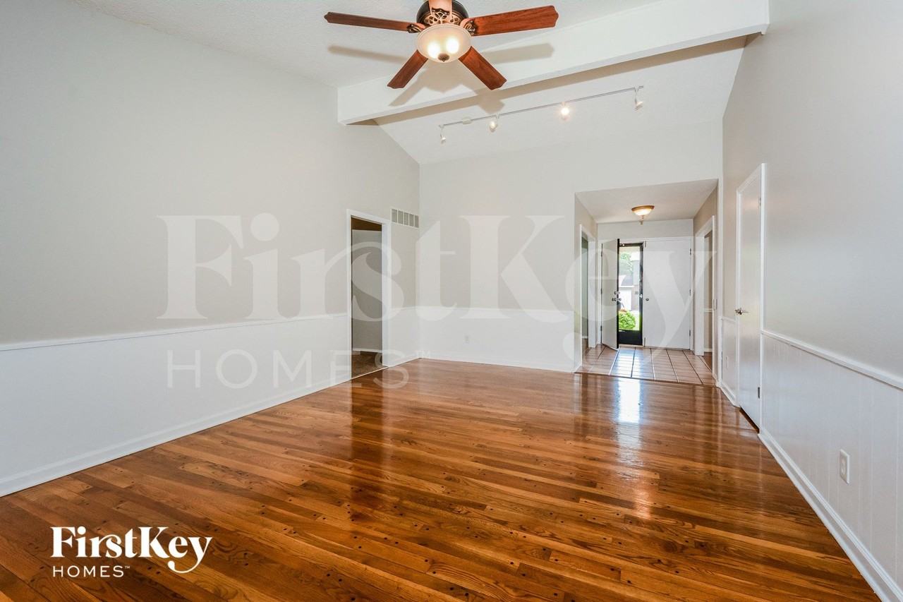 1731 Wishingwell Dr - Photo 5 of 15