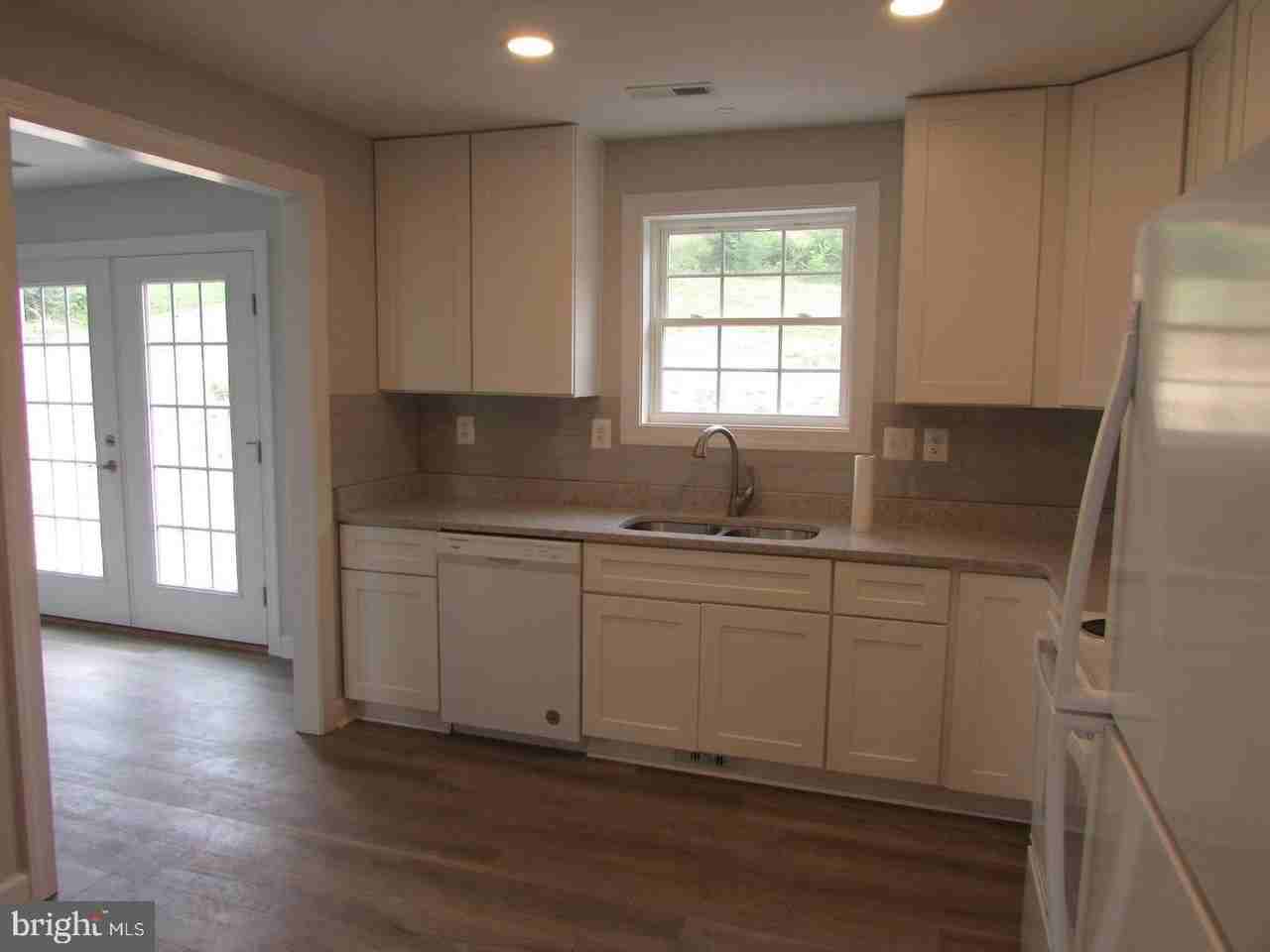 1230 Elm St - Photo 4 of 24