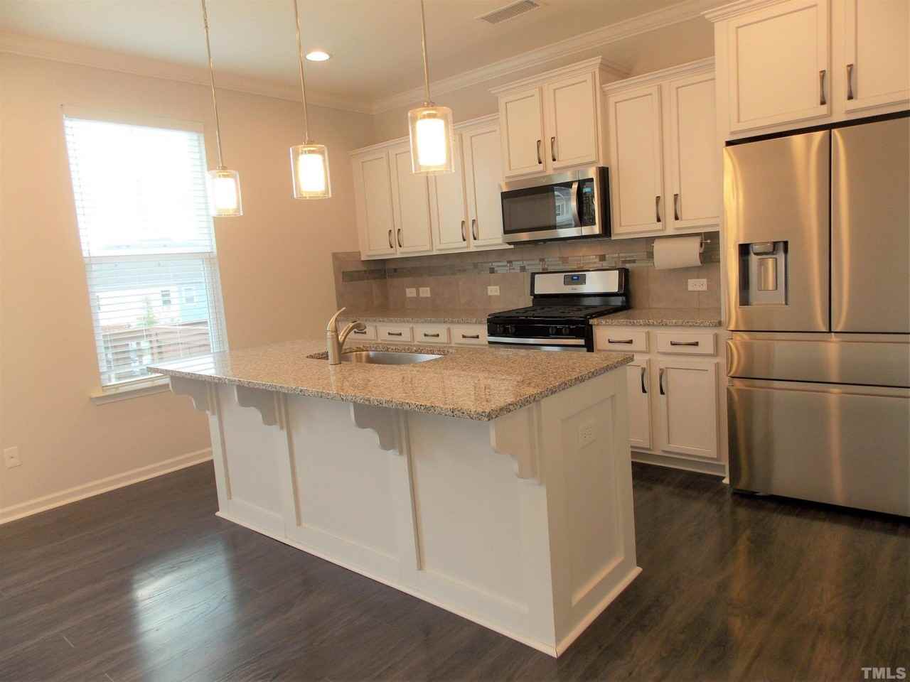 592 Grand Central Sta - Photo 5 of 30