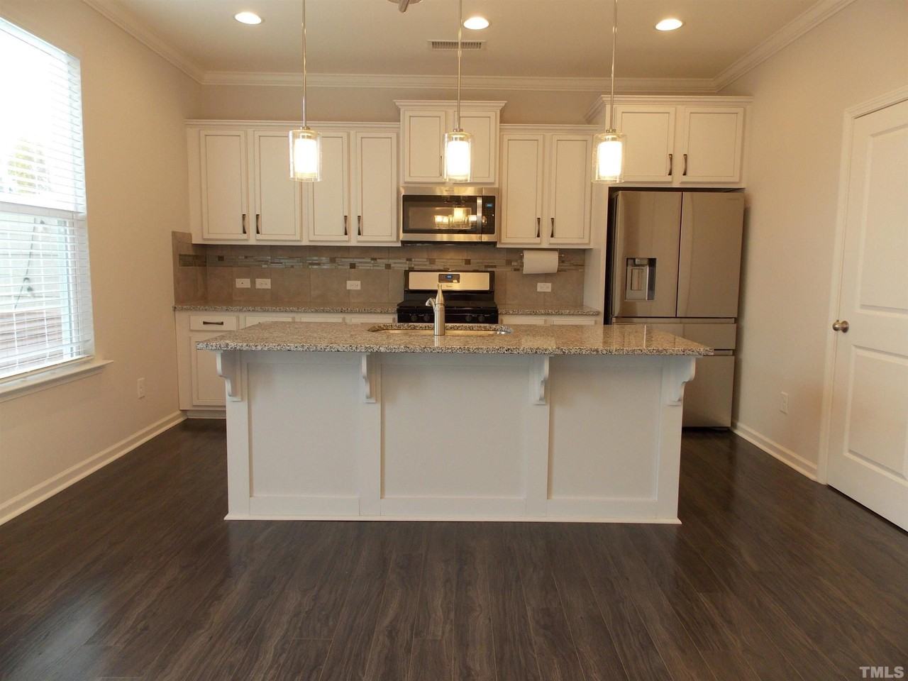 592 Grand Central Sta - Photo 6 of 30