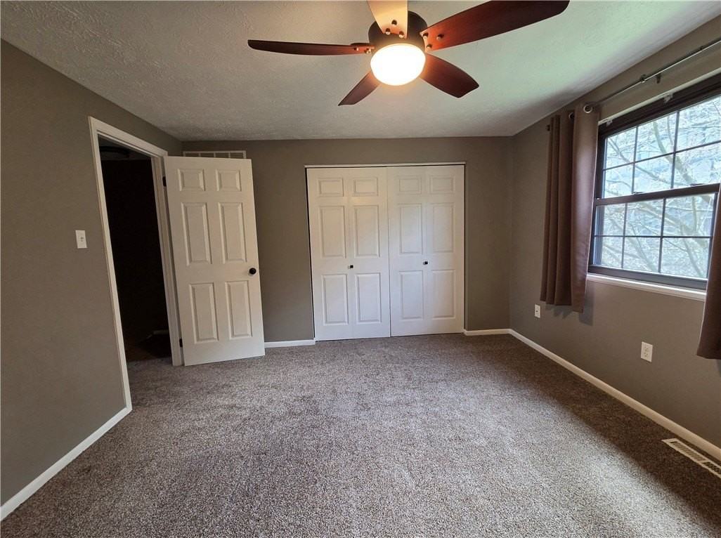 711 Newton Sq - Photo 7 of 14