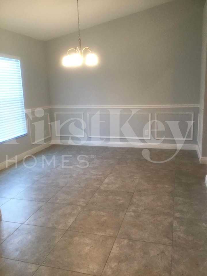 328 Sw Ridgecrest Dr - Photo 3 of 40