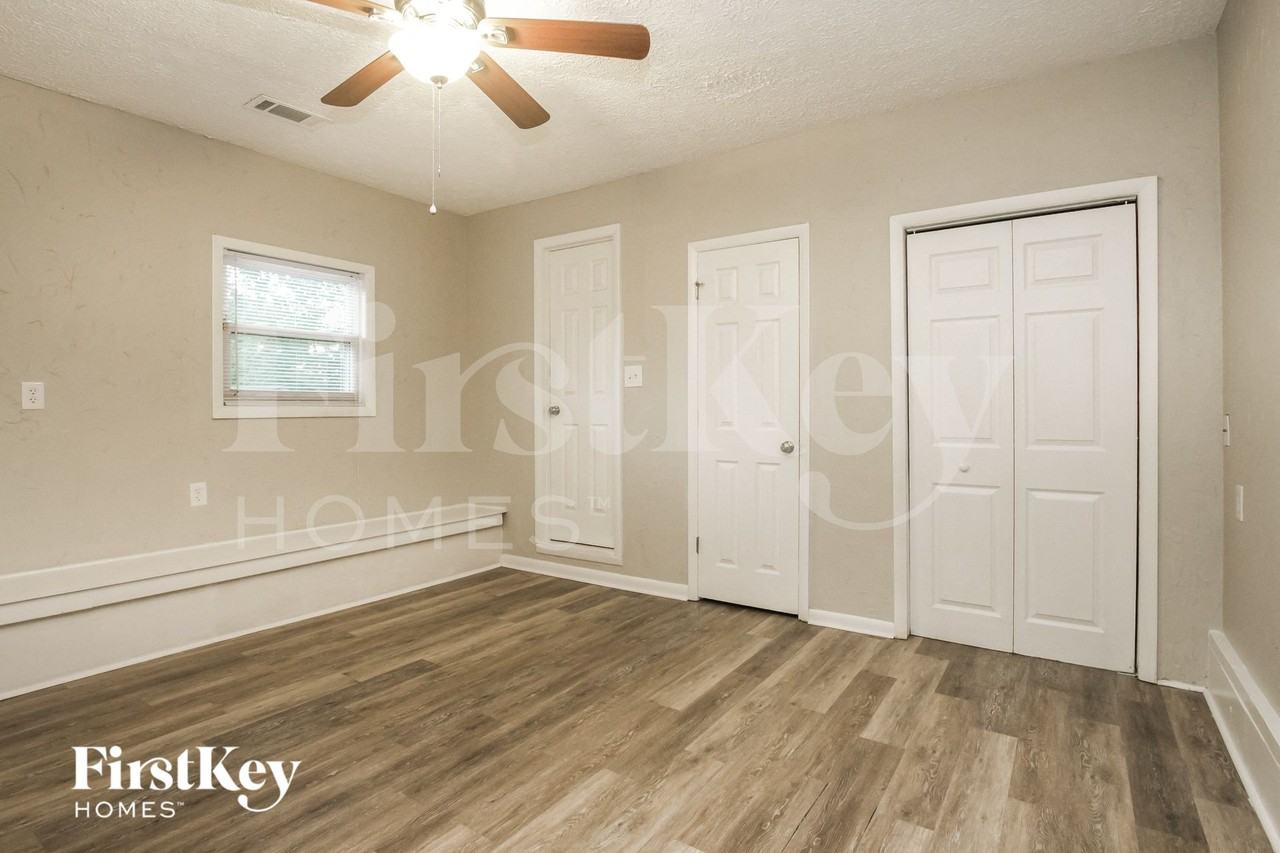 302 Corottoman Ct - Photo 7 of 15