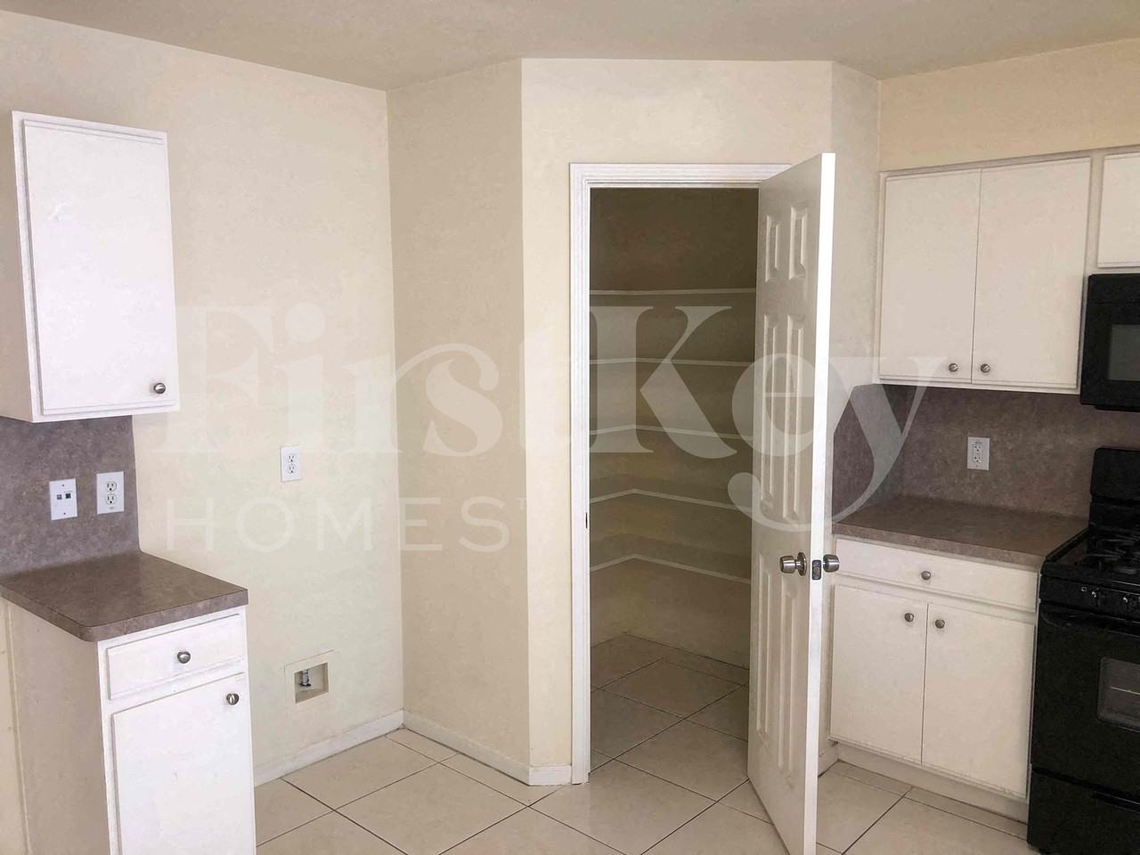 1123 Intrepid Oak Ln - Photo 7 of 26