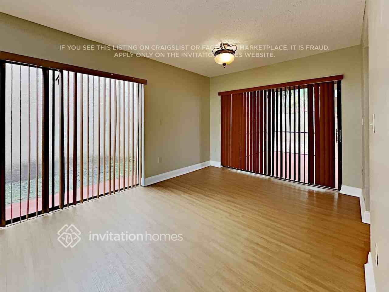 10420 Sw 67th St - Photo 7 of 21