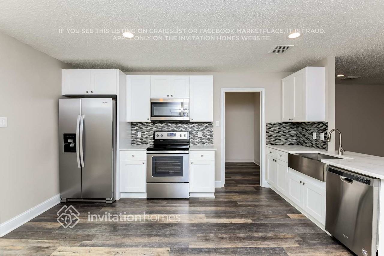 1413 Ridgecrest Dr - Photo 5 of 14