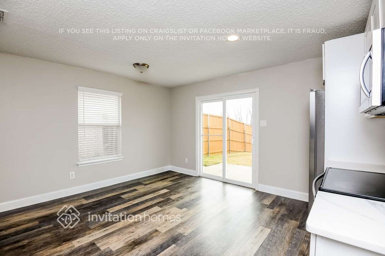 1413 Ridgecrest Dr - Photo 6 of 14