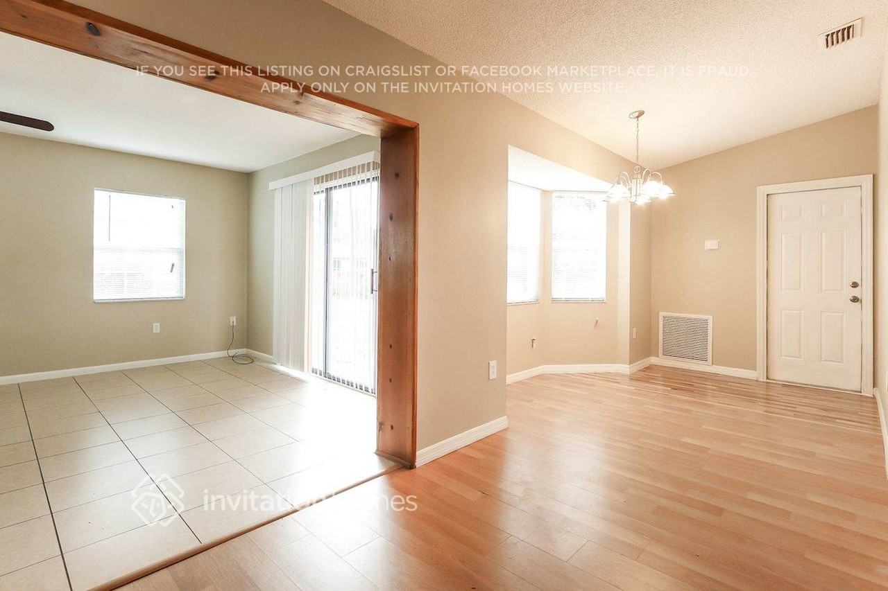 3834 S Chamberlain Blvd - Photo 5 of 19