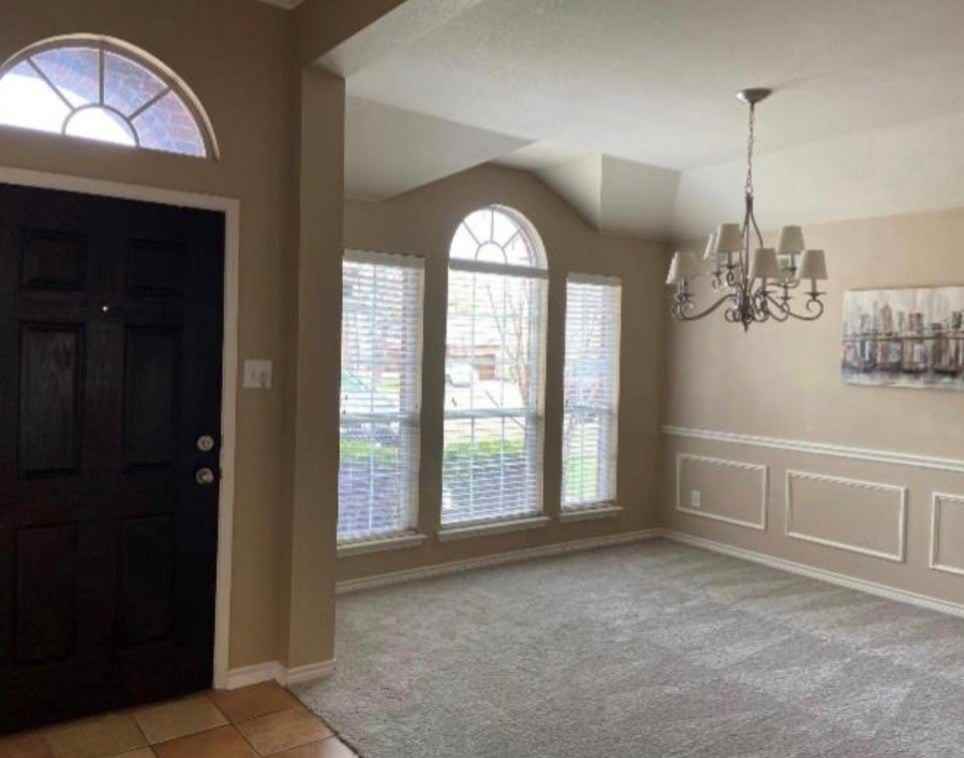 15723 Wrangler Dr - Photo 4 of 28