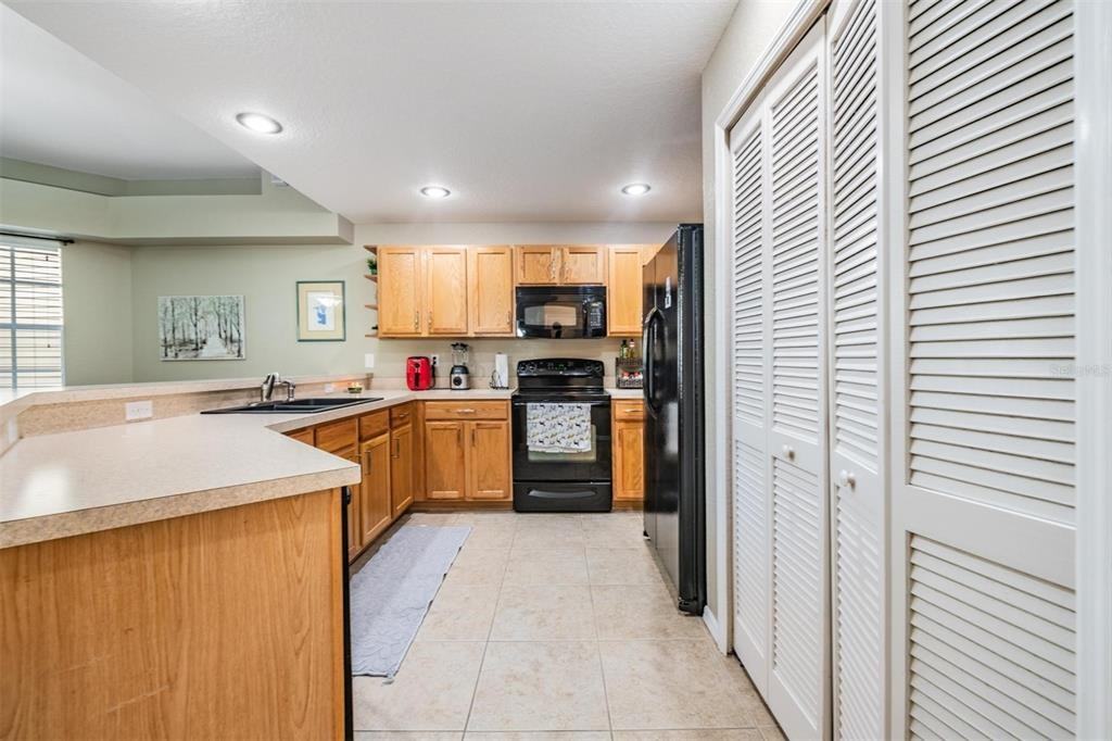 1827 Hammocks Ave - Photo 5 of 18