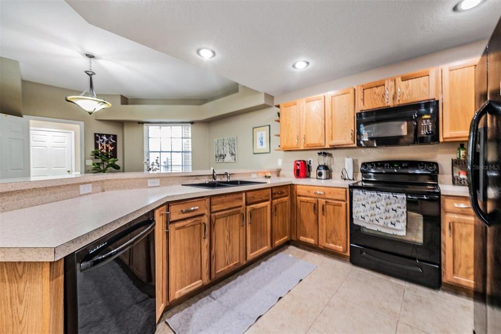 1827 Hammocks Ave - Photo 7 of 18