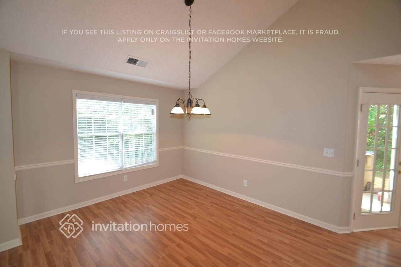 2604 Carolina Ct - Photo 2 of 12