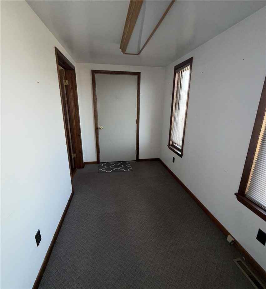 106 S Pike Rd - Photo 4 of 26