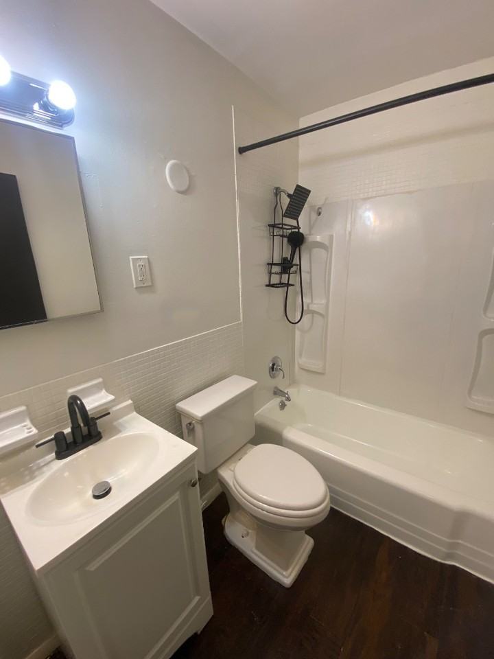 3733 Morganford Rd #E - Photo 3 of 4