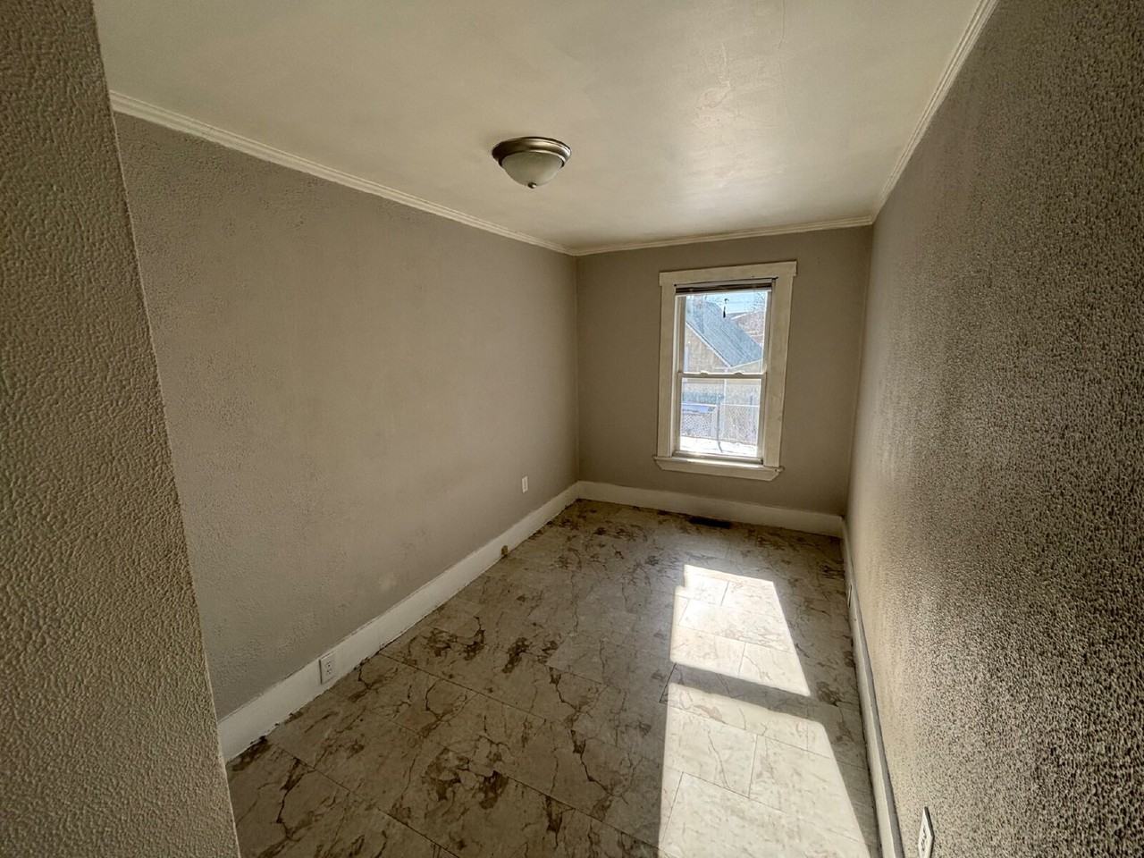 42 Spruce St #6 - Photo 7 of 17