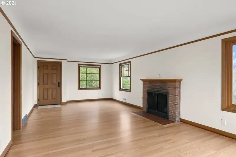 3416 Sw 12th Ave - Photo 2 of 23