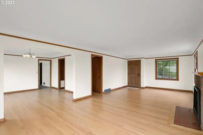 3416 Sw 12th Ave - Photo 7 of 23