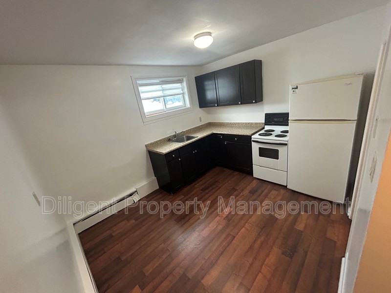 164 Westmount St #1