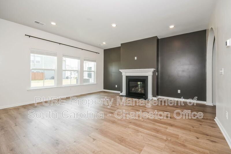 104 Bay Eddy Ct - Photo 2 of 20