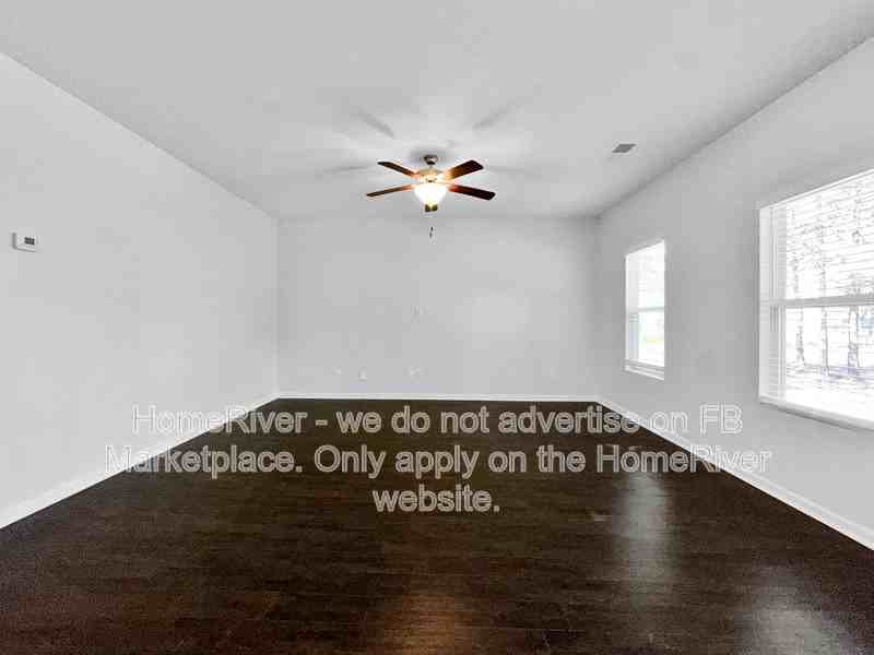 241 Daisy Cir - Photo 5 of 23