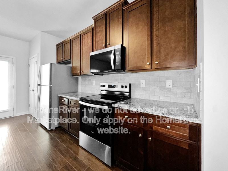 241 Daisy Cir - Photo 7 of 23