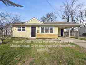 13518 Laverton Ave - Photo 1 of 1