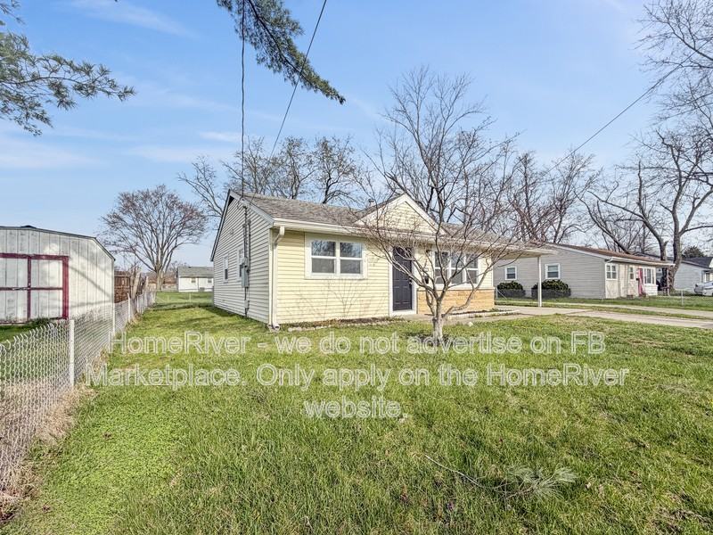 13518 Laverton Ave - Photo 2 of 19