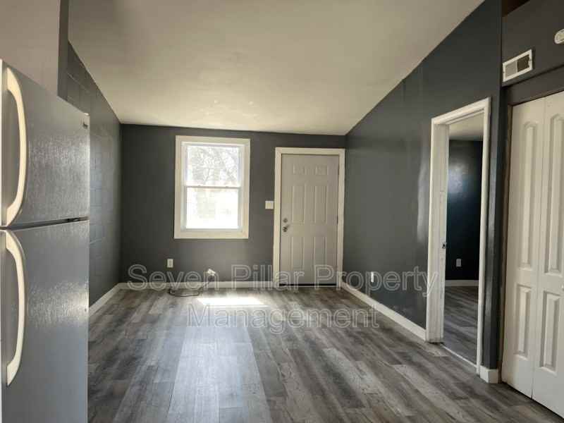 1629 Lexington Ave #A - Photo 5 of 16