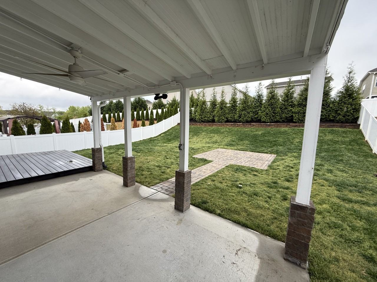 371 Livingston Dr #317 - Photo 5 of 6