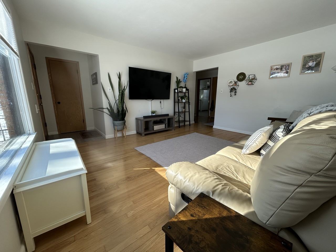 10126 W Montana Ave - Photo 2 of 7