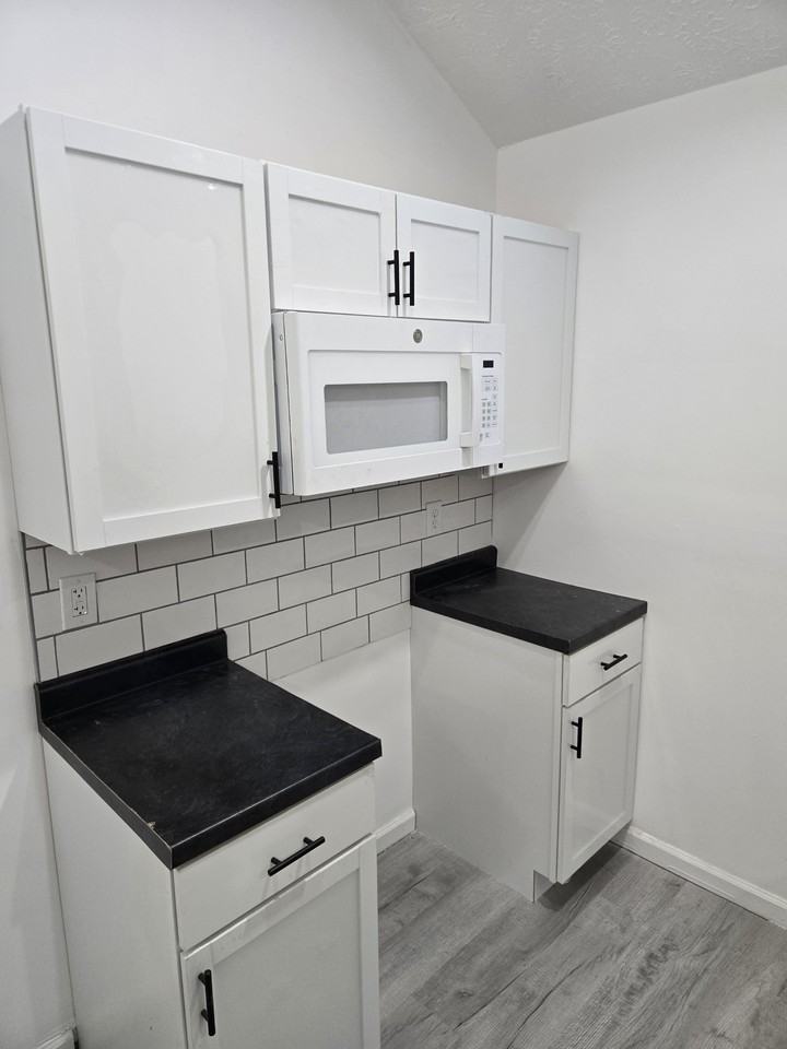 848 S 23rd St #848S23rd - Photo 2 of 18