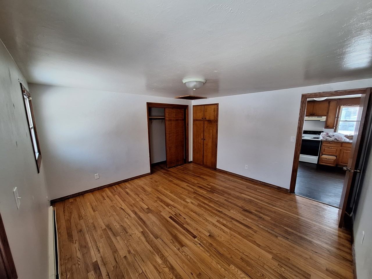 813 14th Ave #813 - Photo 6 of 16