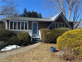 featured image of 34 Inkberry Trl