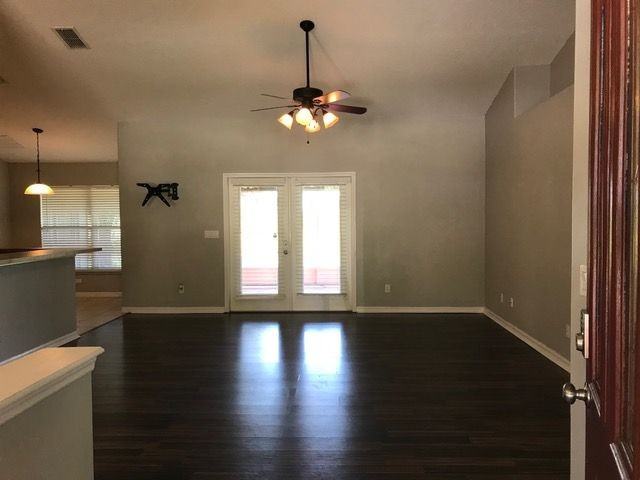 972 Cornell Ave - Photo 5 of 30