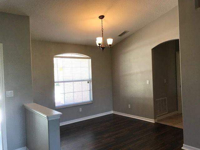 972 Cornell Ave - Photo 7 of 30