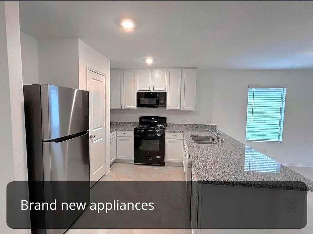 913 Sourgum St - Photo 4 of 8