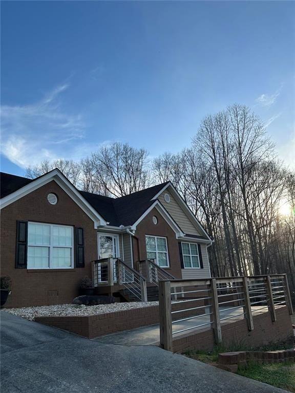 3910 Pineybrook Dr - Photo 2 of 13