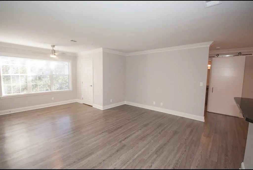 2500 Pine Tree Rd Ne - Photo 5 of 6