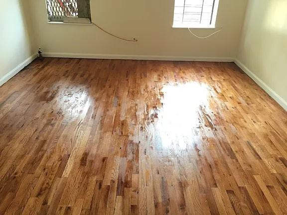 406 E 21St St - Photo 4 of 10