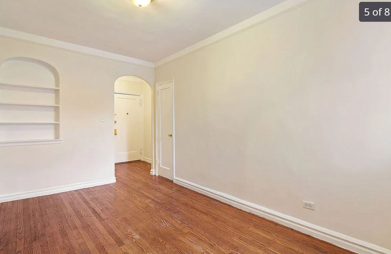 4115 45Th St - Photo 2 of 5