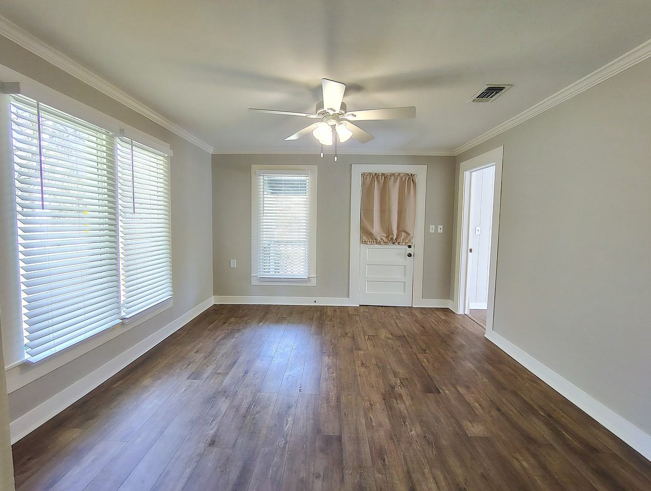 65 Rock Hill Rd - Photo 3 of 23