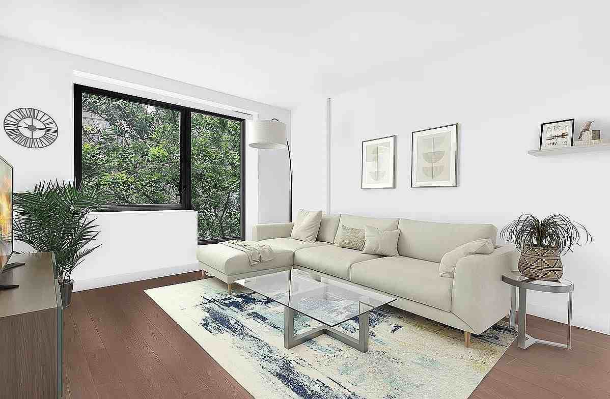 3432 35th St #3F - Photo 2 of 9